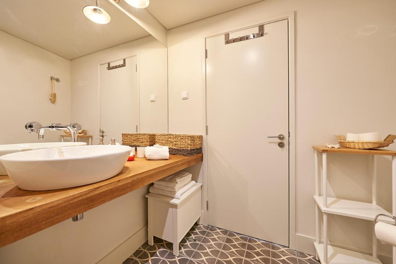 Modern Apartment Bica Dos Olhos Lisboa Стая снимка